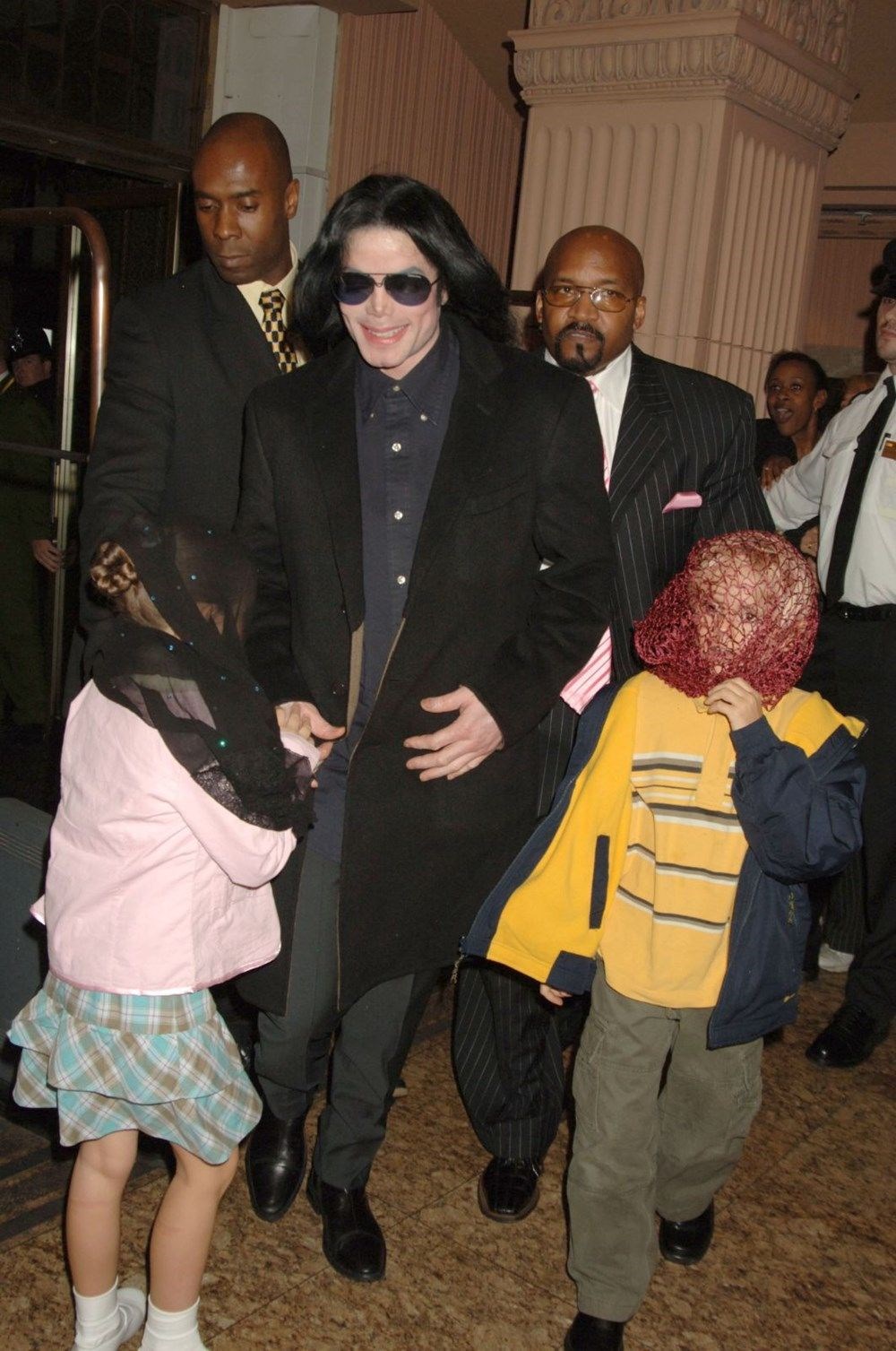 Michael Jackson'ın Neverland heykelleri 2,5 milyon dolara satışta - 5