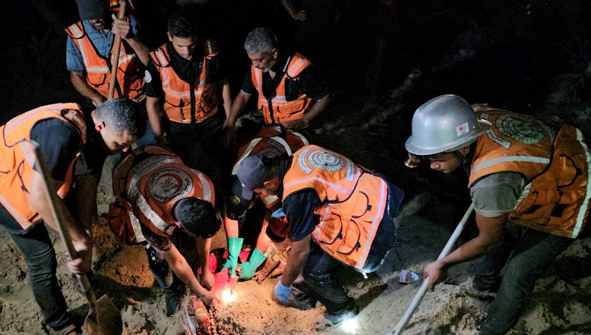 İsrail, Gazze'de güvenli bölgeyi vurdu: 40 kişi öldü, 60 kişi yaralandı İsrail, Gazze'de güvenli bölgeyi vurdu: 40 kişi öldü, 60 kişi yaralandı