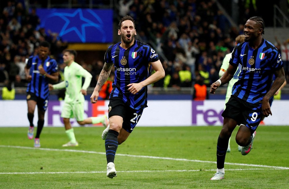 Şampiyonlar Ligi'nde destansı gece: Hakan Çalhanoğlu parladı, Inter - Barcelona maçı yıllarca konuşulacak bir sona sahne oldu - 8