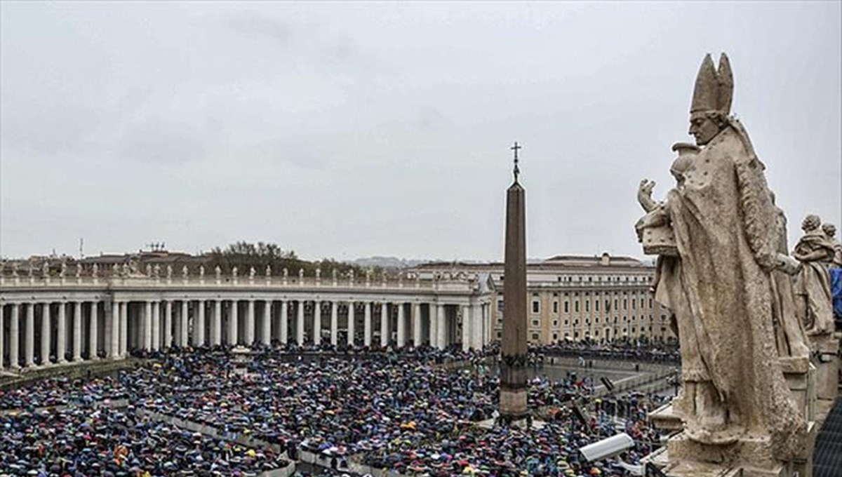 Vatikan ülke mi, nereye bağlı? Vatikan devlet mi, nüfusu ne kadar ve hangi dil konuşuluyor?