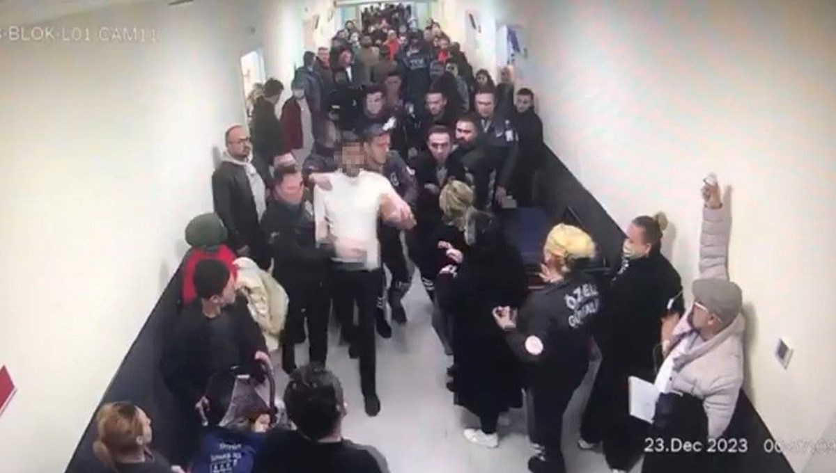 İstanbul Okmeydanı Şehir Hastanesi'nde doktora yumruklu saldırı İstanbul Okmeydanı Şehir Hastanesi'nde doktora yumruklu saldırı