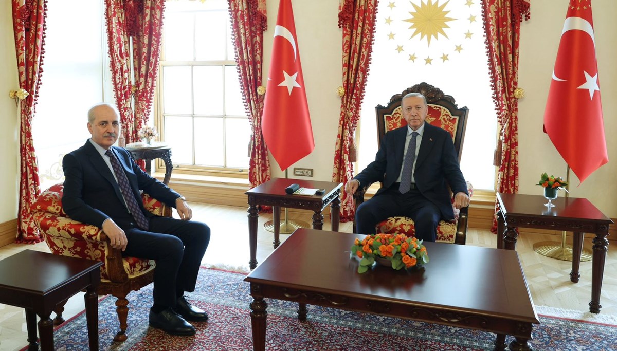 Cumhurbaşkanı Erdoğan, TBMM Başkanı Kurtulmuş ile görüştü Cumhurbaşkanı Erdoğan, TBMM Başkanı Kurtulmuş ile görüştü