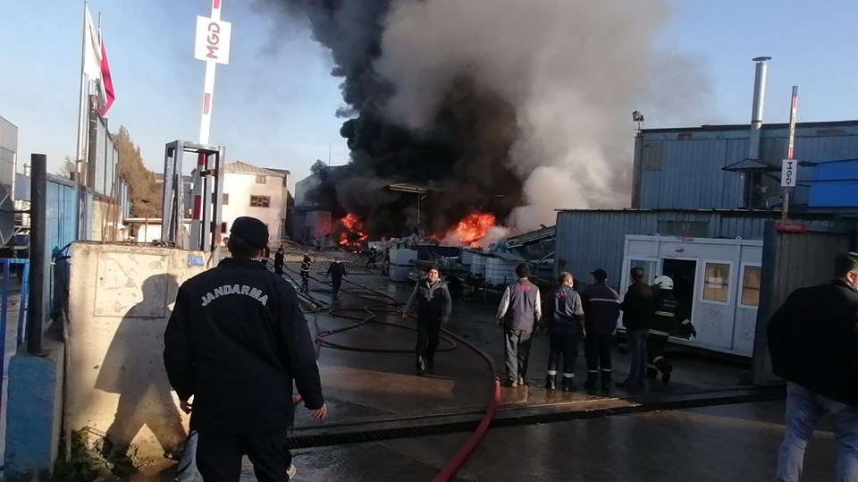 Gebze'de fabrika yangını - 1