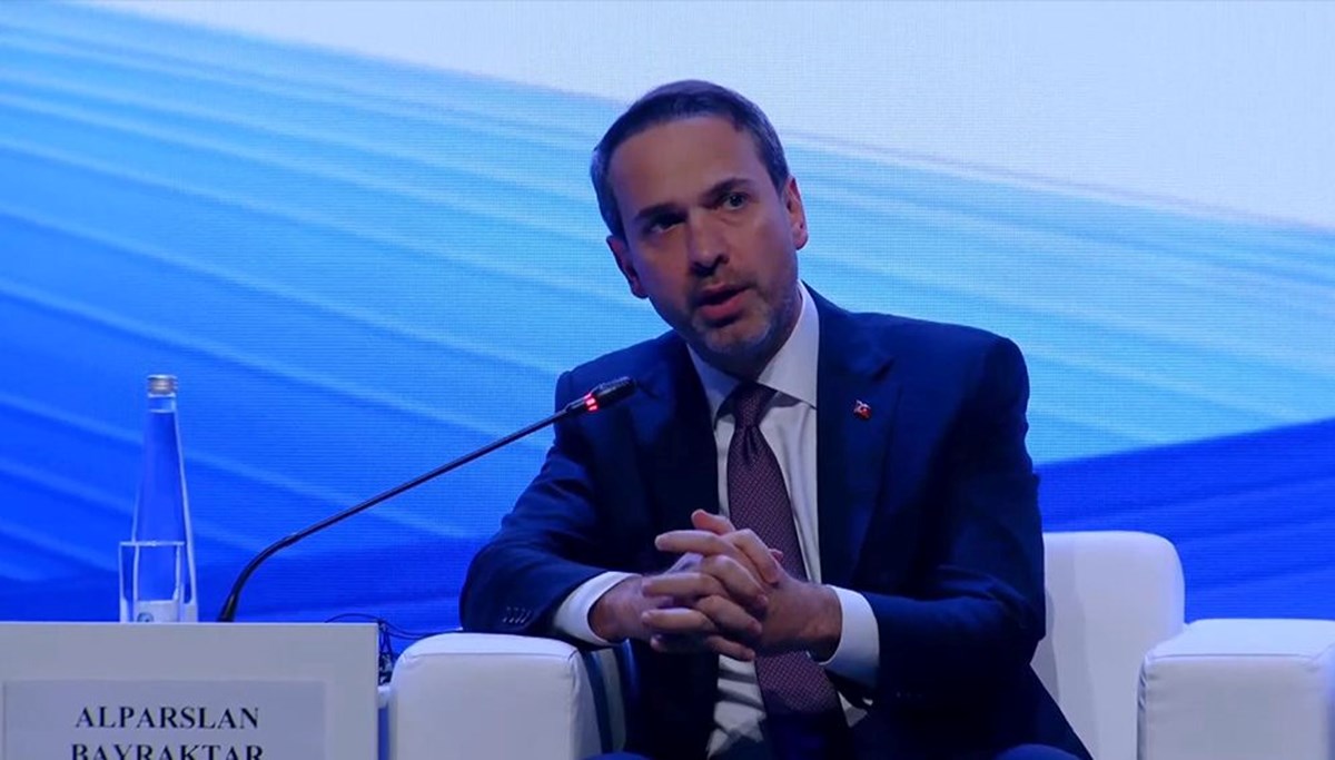 Bakan Bayraktar: Türkiye'de enerji merkezi 2024'te oluşturulabilir Bakan Bayraktar: Türkiye'de enerji merkezi 2024'te oluşturulabilir