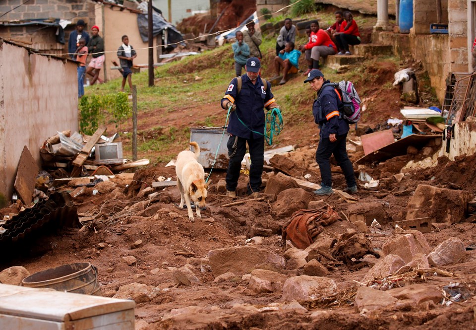Güney Afrika'da sel felaketi nedeniyle ulusal afet hali ilan edildi - 2