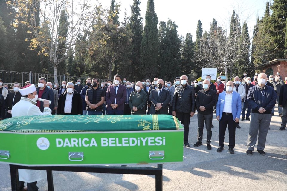 Yapımcı Birol Güven’in baba acısı - 1