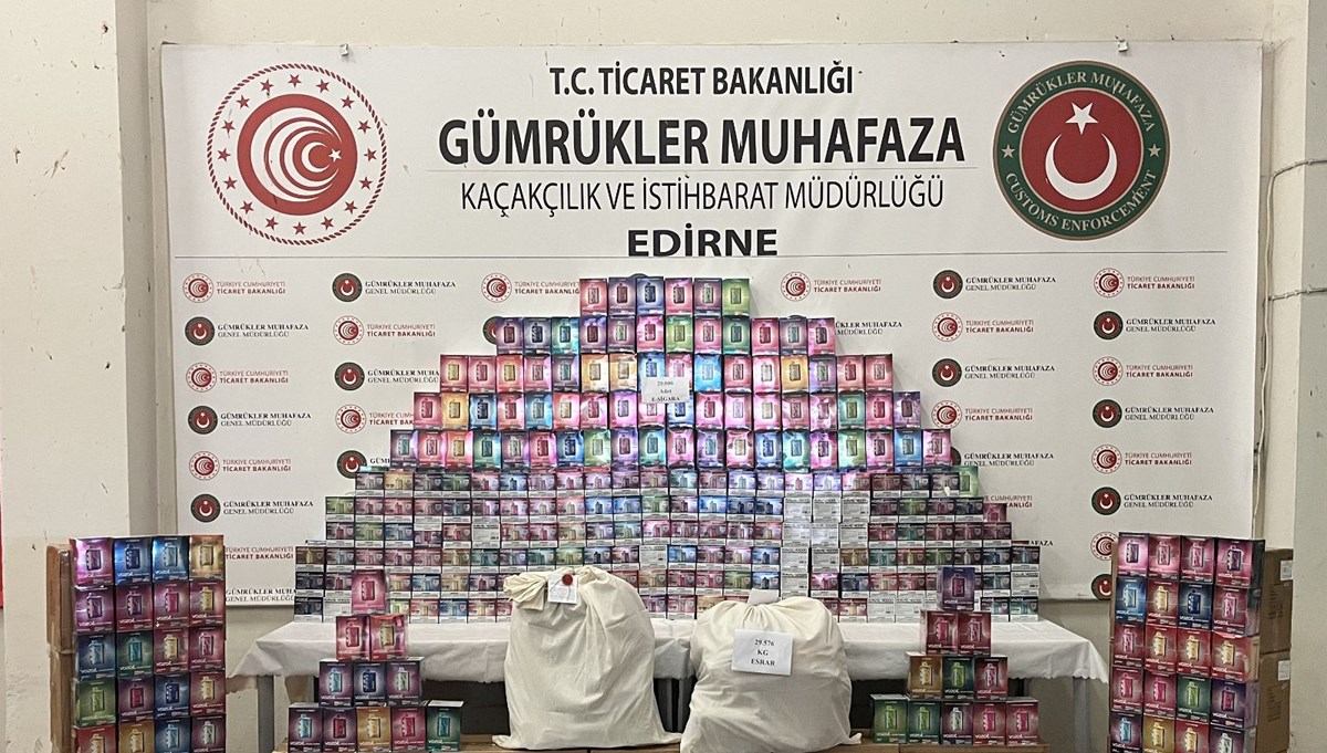 Kapıkule'de kaçakçılık operasyonları: 4 gözaltı
