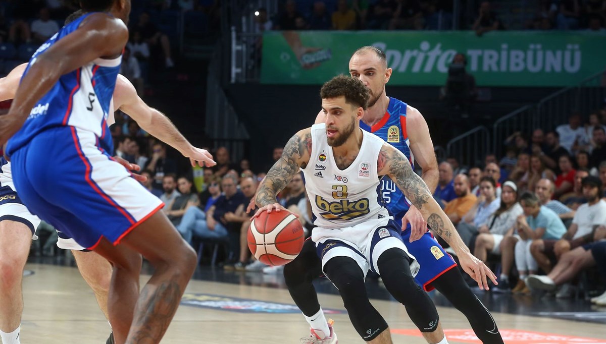 Fenerbahçe Beko, Anadolu Efes'i devirdi: Seri 2-0 oldu