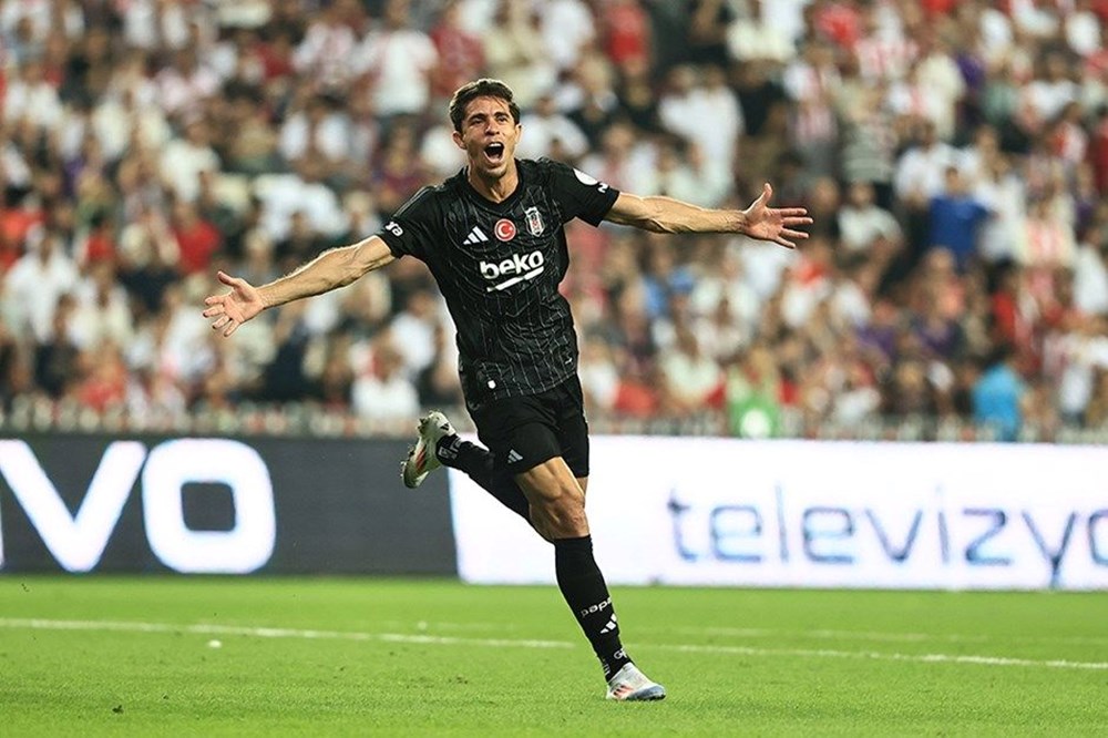 Beşiktaş'ın Kâbusu: Gaziantep FK, Dolmabahçe'de Şok Bir Geri Dönüşle Zaferi Çaldı! 78 9Ly1GCcNgkCdemuaSvkmsA