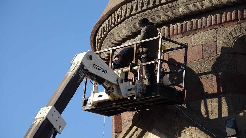 800 yıllık Üç Kümbetler'in hareketliliği sensörlerle inceleniyor - 5