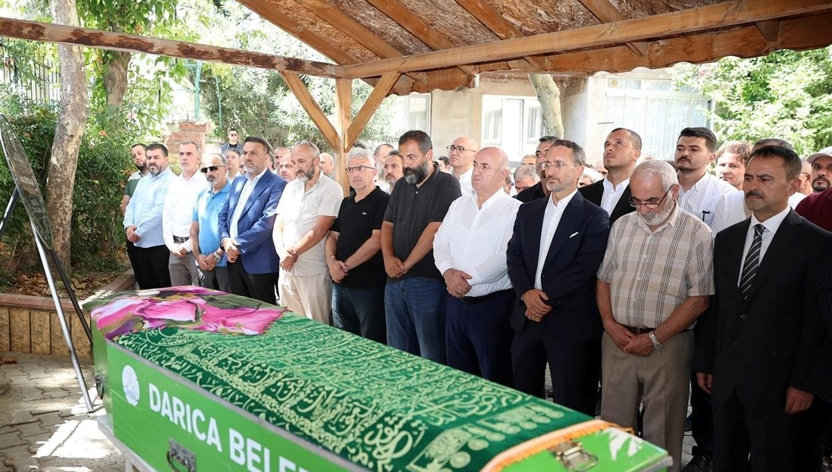 Fahrettin Altun'un teyzesi vefat etti Fahrettin Altun'un teyzesi vefat etti
