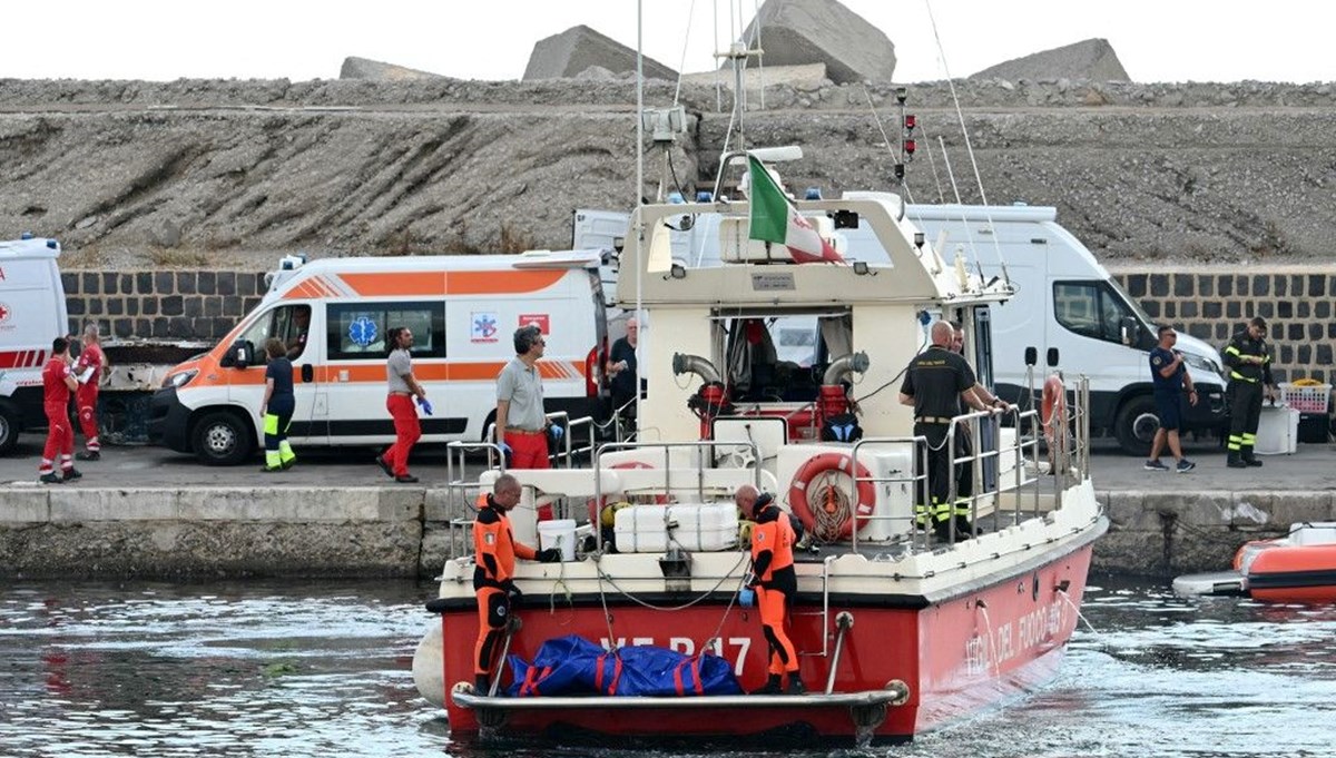 Sicilya'da batan lüks yatın kaptanına Sicilya'da batan lüks yatın kaptanına