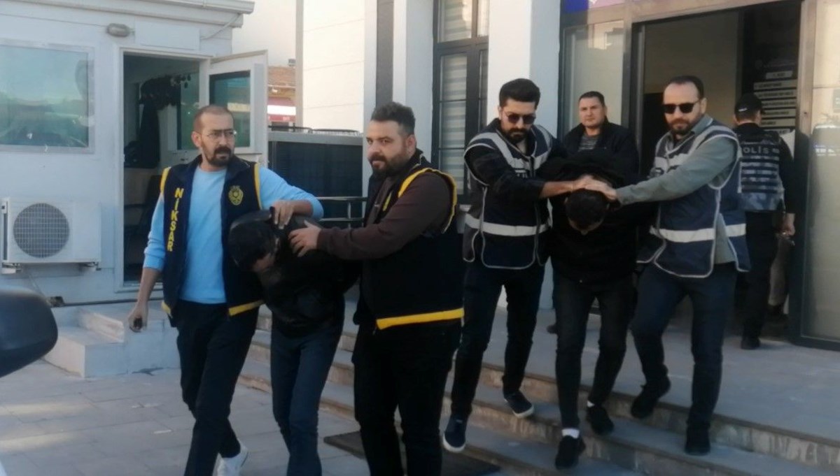 Yaşlı çifti 1 buçuk milyon lira dolandırdılar