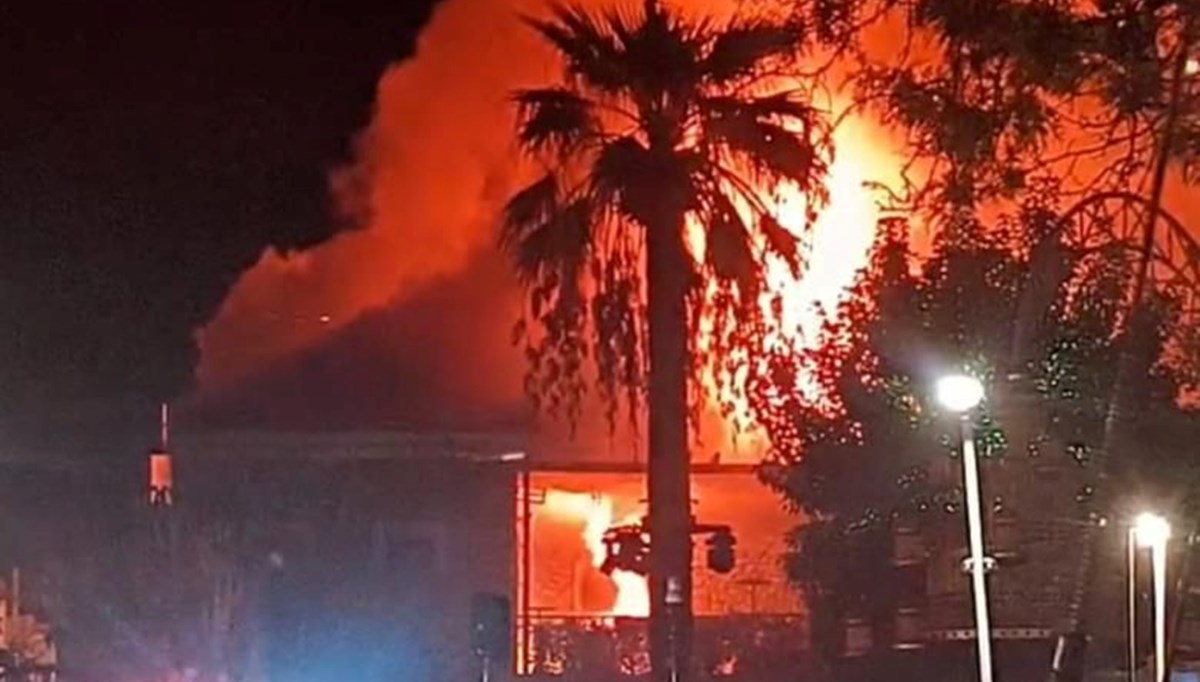 Bodrum’da eğlence mekanında yangın Bodrum’da eğlence mekanında yangın