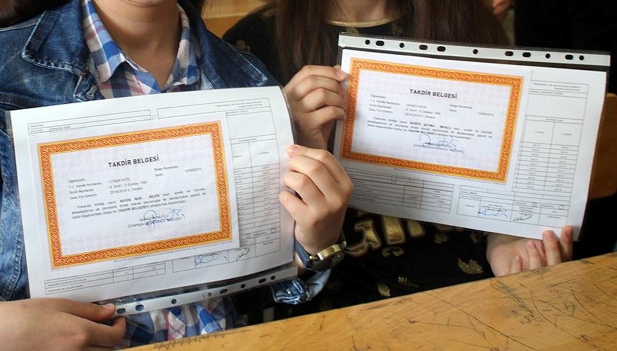 Karne günü tarihi 2025: Karneler zaman alınacak, okullar ne zaman kapanıyor?