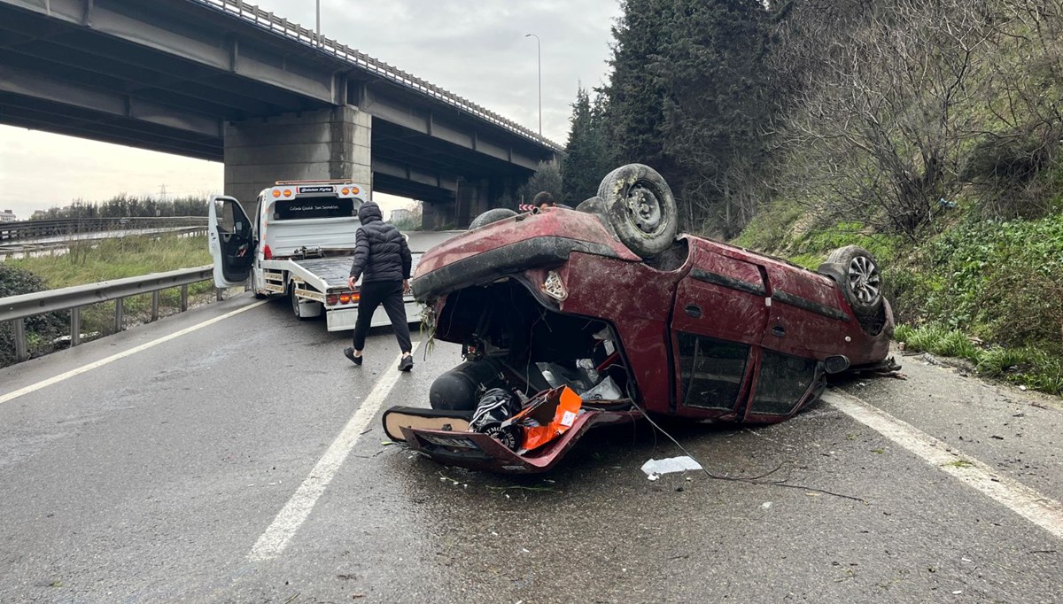 Takla atan otomobilin sürücüsü yaralandı Takla atan otomobilin sürücüsü yaralandı