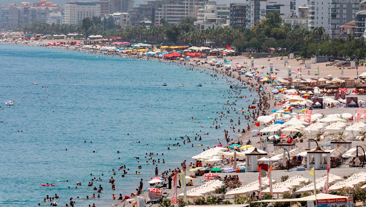 Antalya'ya hava yoluyla gelen turist sayısı 7 milyonu aştı