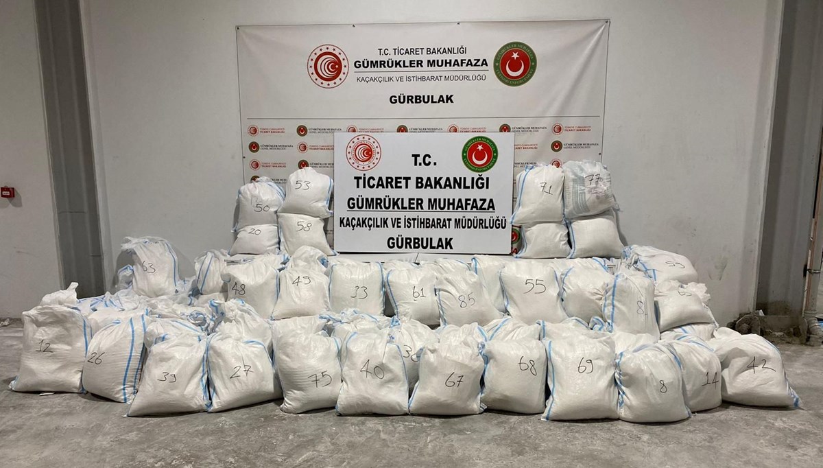 Gürbulak Gümrük Kapısı'nda 2,2 ton emdirilmiş metamfetamin ele geçirildi