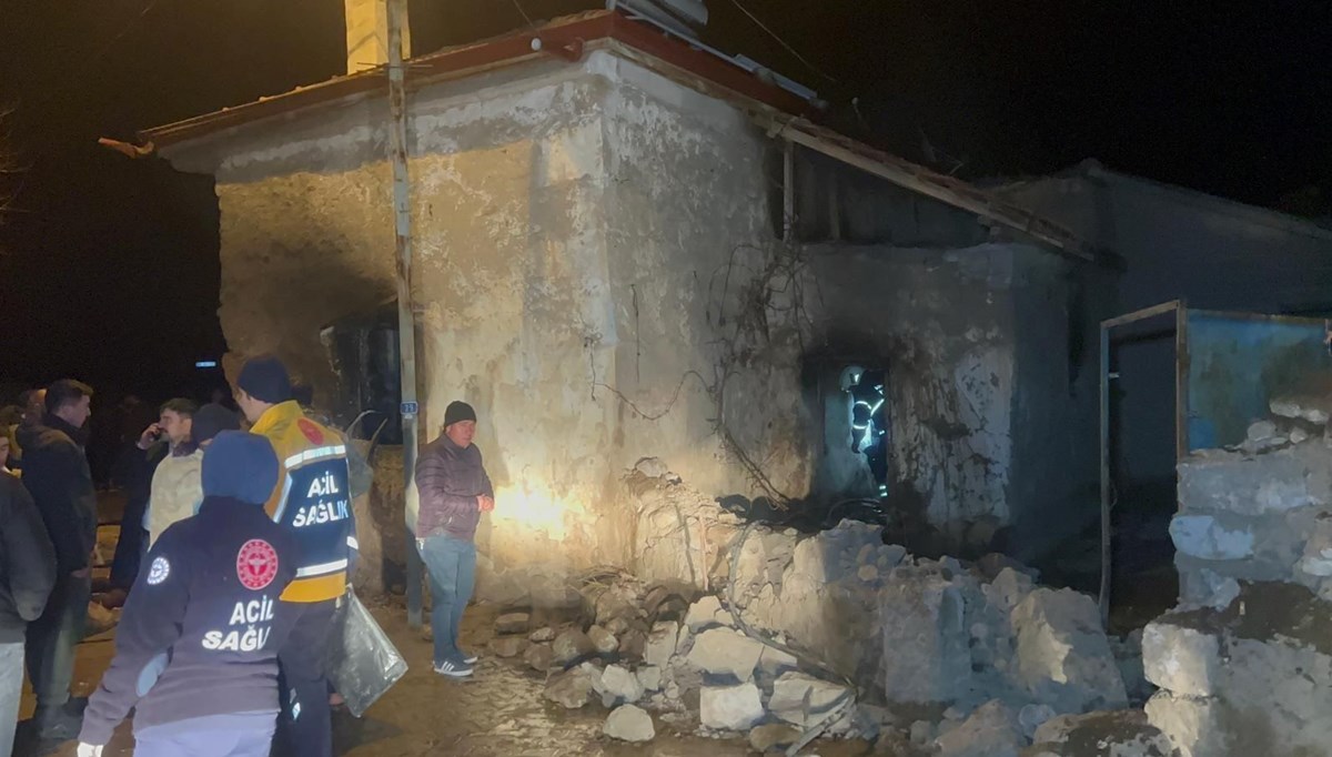 Aksaray'da yangın: Kayınvalide öldü, gelini hastaneye kaldırıldı Aksaray'da yangın: Kayınvalide öldü, gelini hastaneye kaldırıldı