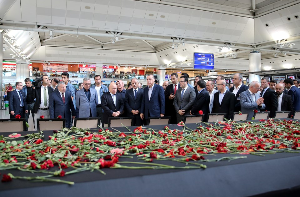Erdoğan Atatürk Havalimanı'nda dış hatlar terminalini ziyaret etti - 1