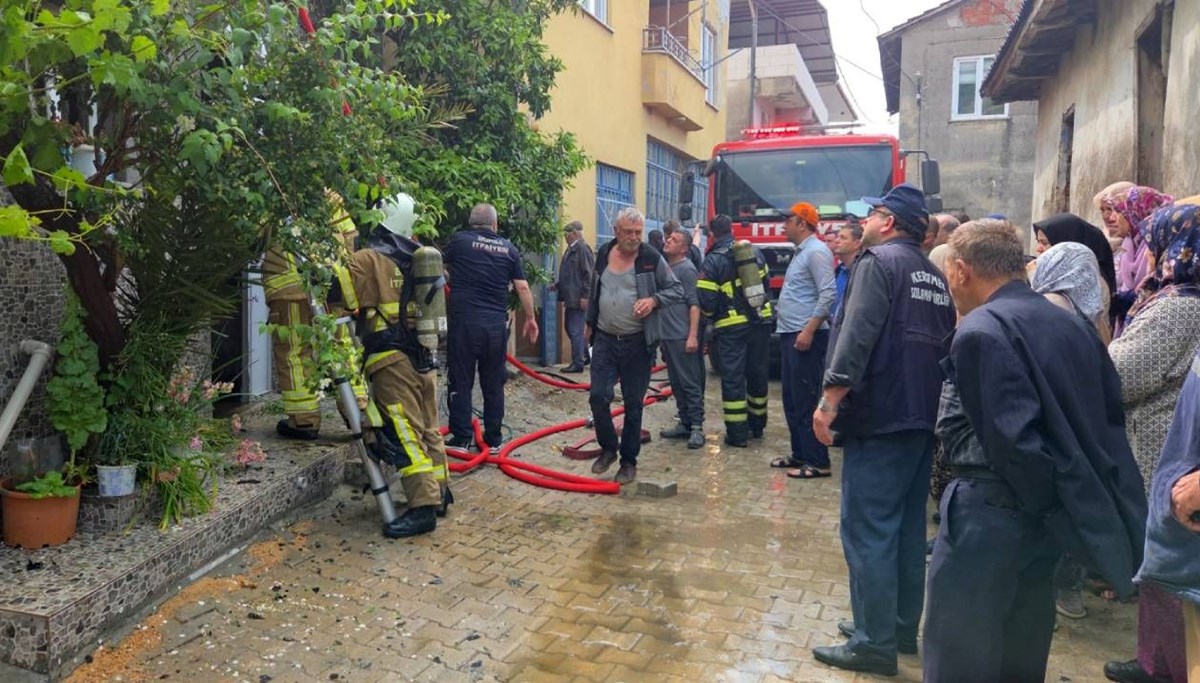 Yangın evi küle çevirdi