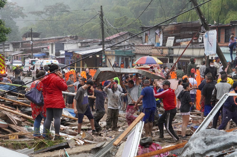 Kolombiya'da toprak kayması sonucu 14 kişi öldü - 10