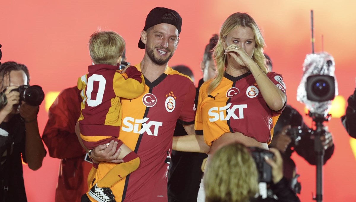 Mertens'ten futbola veda