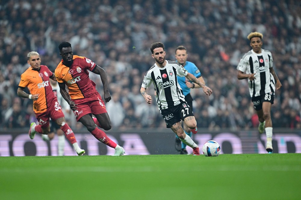 Canlı Anlatım: Beşiktaş - Galatasaray derbisi başladı - 3