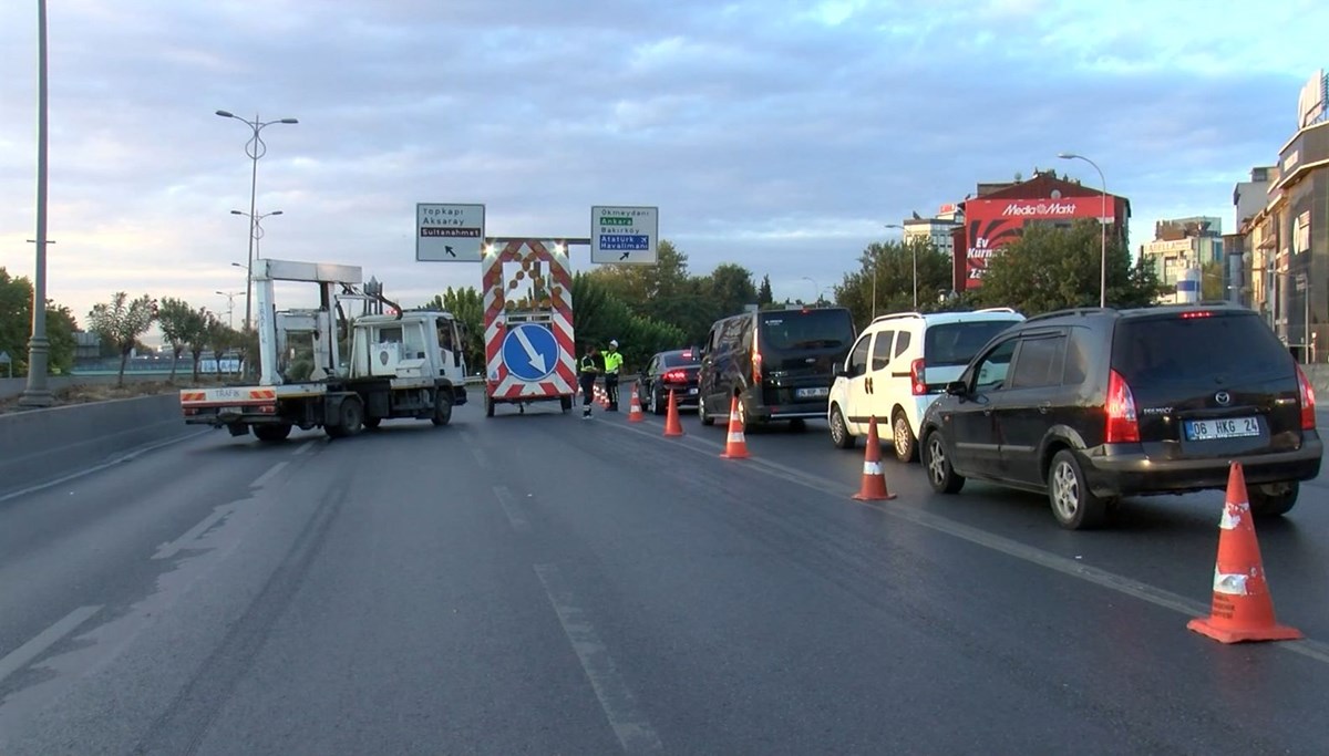 İstanbullular dikkat! Vatan Caddesi trafiğe kapatıldı İstanbullular dikkat! Vatan Caddesi trafiğe kapatıldı