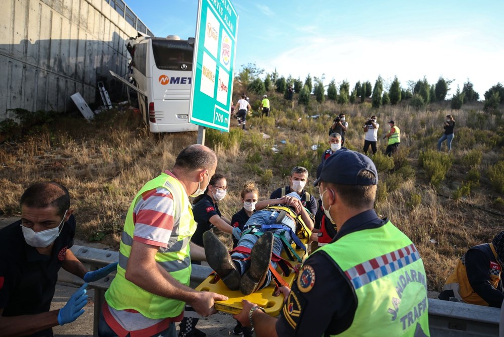 Kuzey Marmara Otoyolu'nda otobüs yoldan çıktı: 5 ölü, 25 yaralı - 9