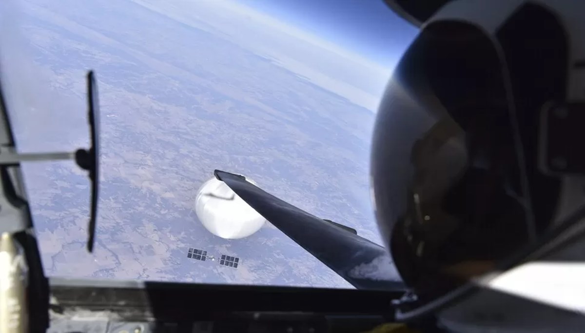 Pentagon'dan Çin balonu selfiesi Pentagon'dan Çin balonu selfiesi