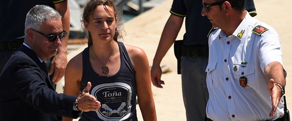 Ünlü yazar Mario Vargas'tan Carola Rackete çağrısı: Nobel Barış Ödülü verilsin