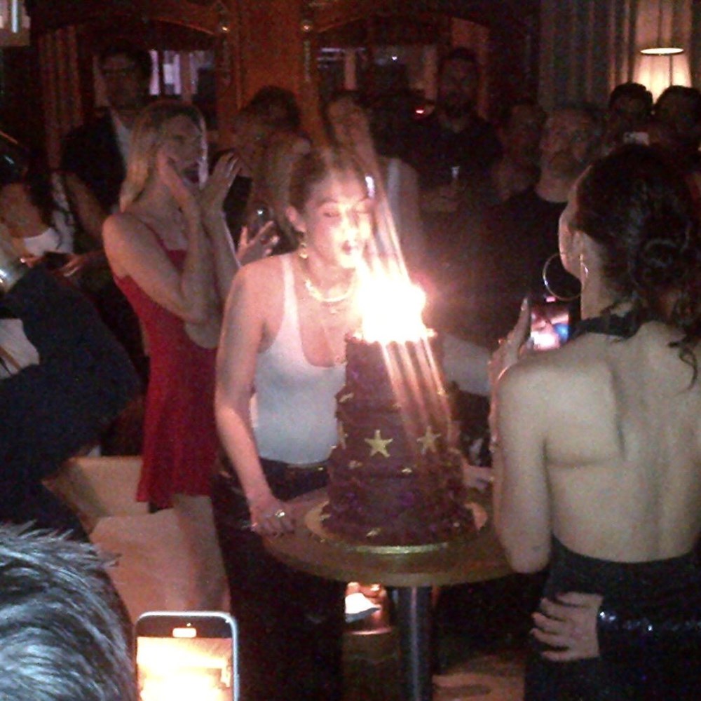 Bradley Cooper ile aşk yaşayan Gigi Hadid'den sevgilisiyle birinci paylaşım 74 9Zu9Vt4wK0qqdFTtvDvw7Q