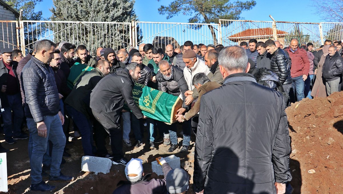 Maganda kurşunuyla vurulan minibüs şoförü kurtarılamadı