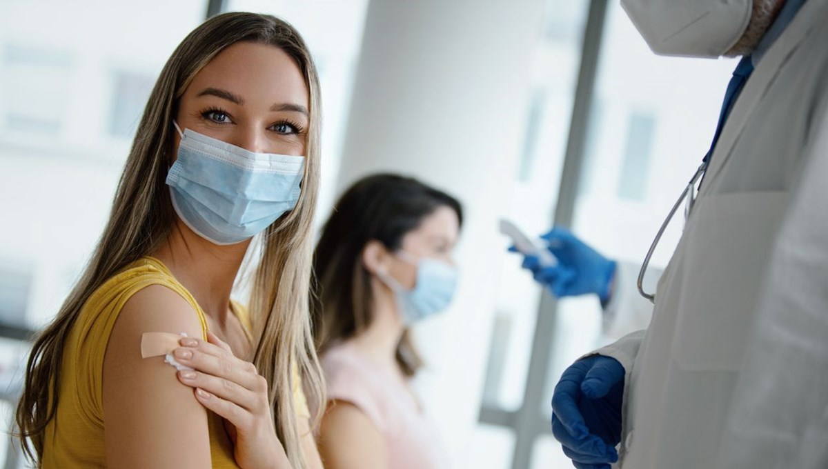 Dördüncü doz corona virüs aşısı Omicron'a karşı koruyor mu? İsrail ilk sonuçları paylaştı
