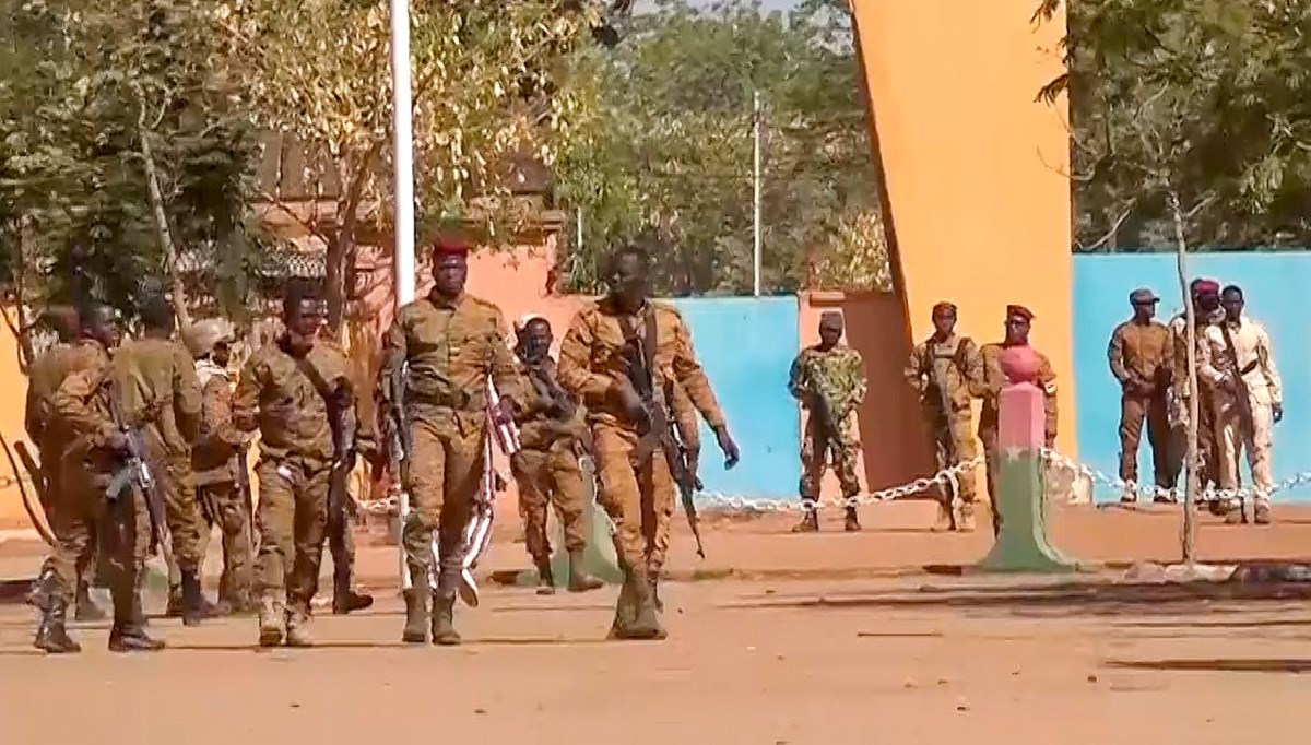 Burkina Faso'da askeri darbe Burkina Faso'da askeri darbe