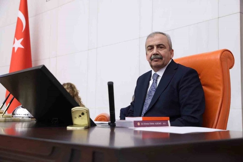 Sırrı Süreyya Başkan kimdir, öldü mü? DEM Parti İstanbul Milletvekili Sırrı Süreyya Başkan'ın hayatı 74