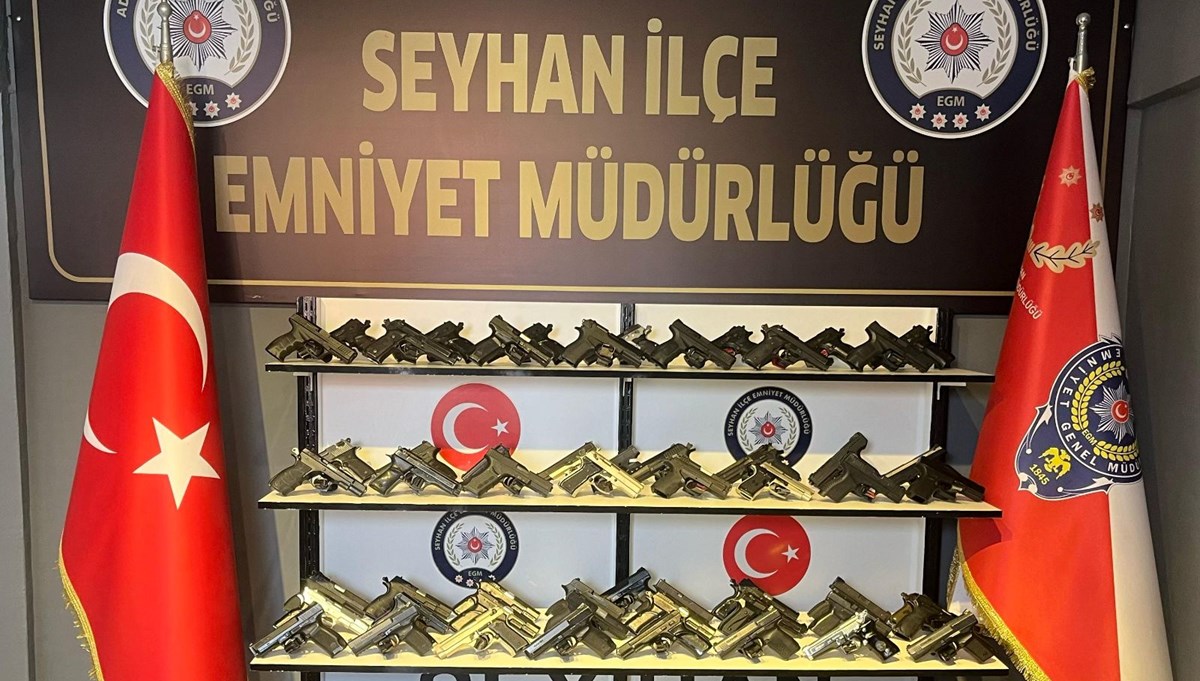 Adana'da operasyon ve denetimlerde 73 ruhsatsız silah ele geçirildi Adana'da operasyon ve denetimlerde 73 ruhsatsız silah ele geçirildi