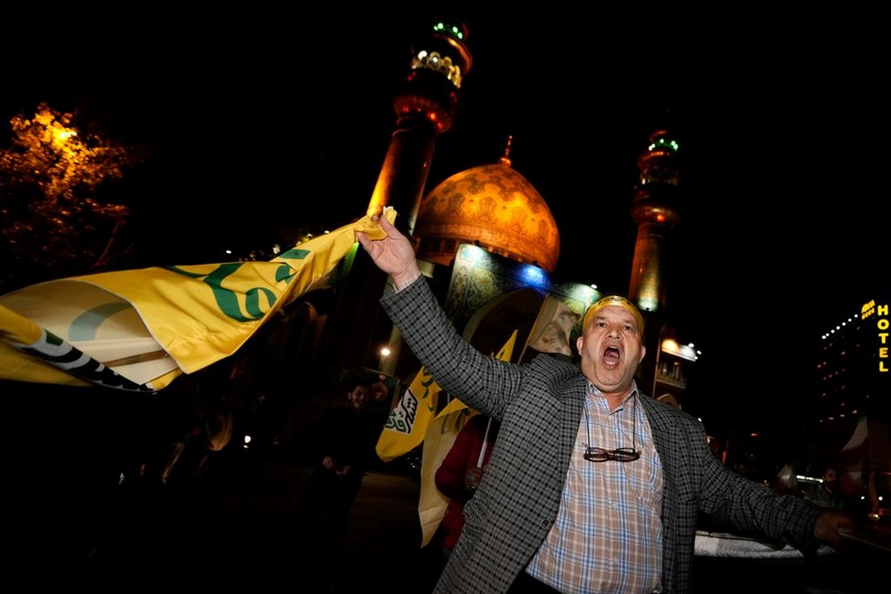 İran'ın İsrail'e saldırısı sonrası Tahran'da kutlama - 12