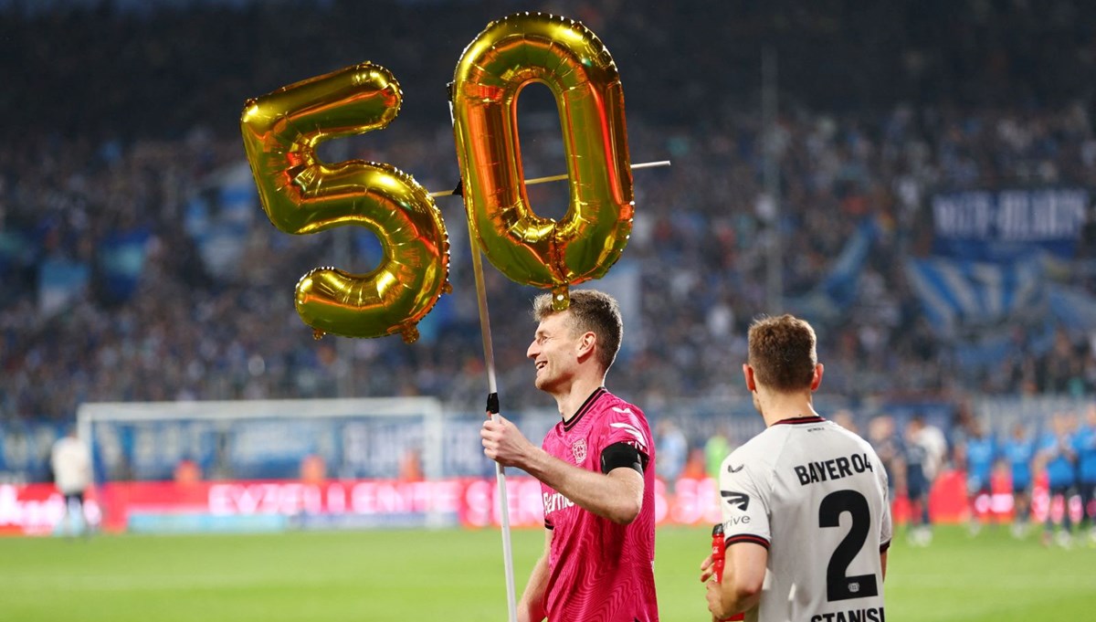 Bayer Leverkusen'in bileği bükülmüyor: Tarihi rekora son 1 maç kaldı Bayer Leverkusen'in bileği bükülmüyor: Tarihi rekora son 1 maç kaldı