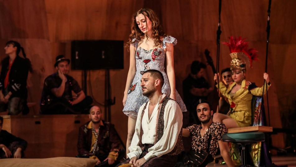 Aşık Shakespeare oyunu seyirciyle buluştu | N-Life
