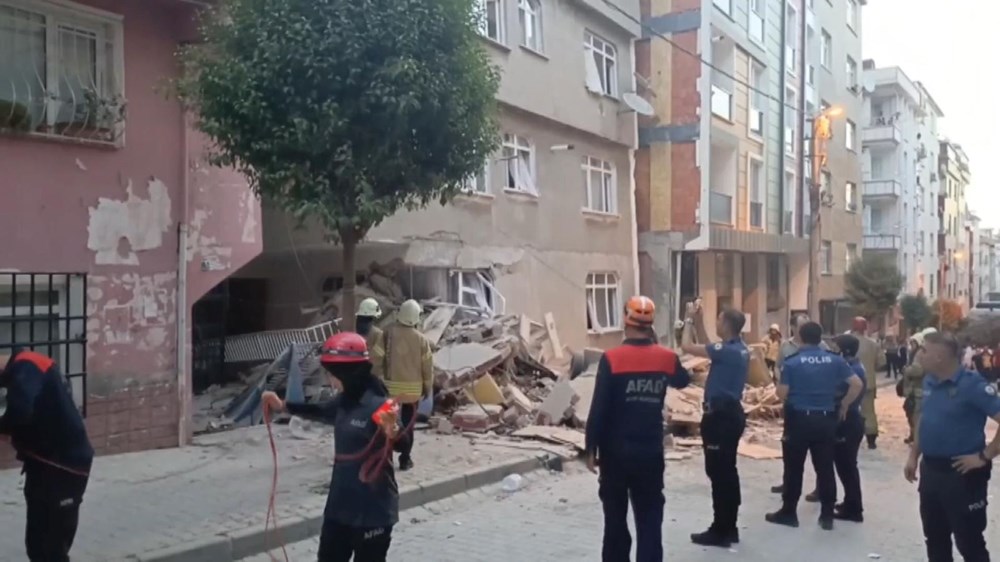 Bahçelievler’de bina çöktü: Ölen, yaralanan ya da enkaz altında kalan yok - 1