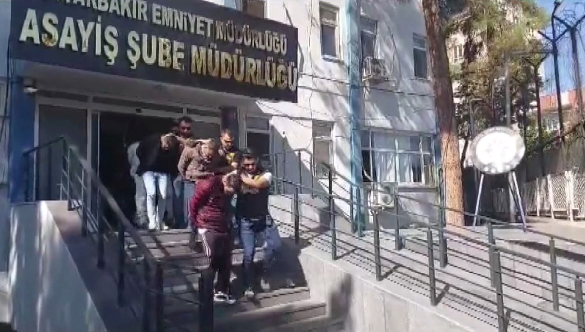 Arkadaşlık ve evlilik vaadiyle dolandırıcılık: 8 tutuklama Arkadaşlık ve evlilik vaadiyle dolandırıcılık: 8 tutuklama
