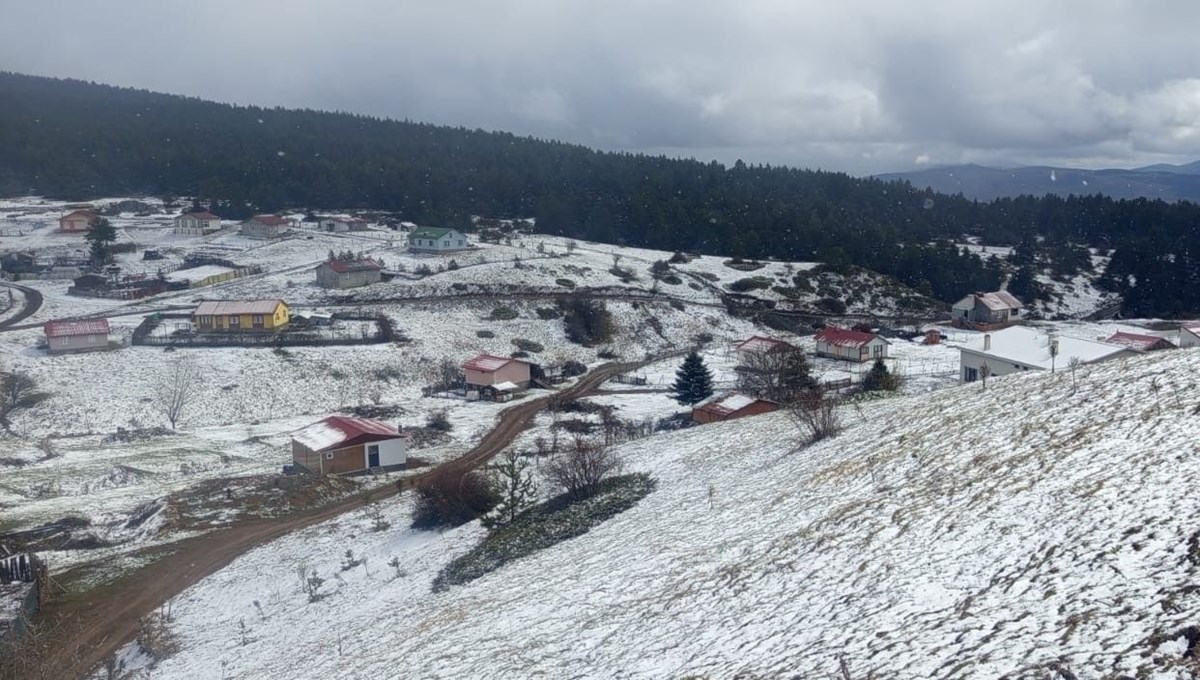 Bolu'nun yüksekleri beyaz örtüyle kaplandı