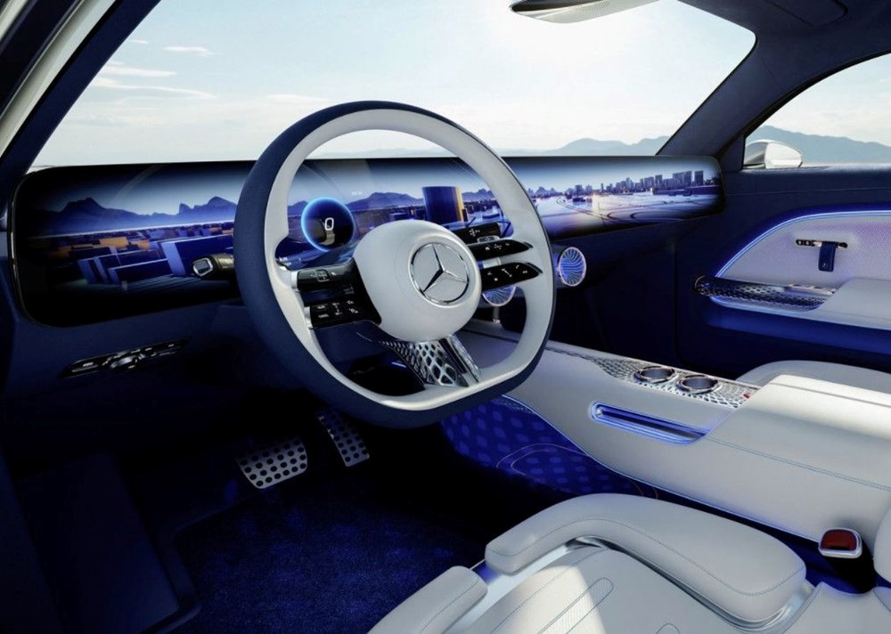 Mercedes-Benz yeni elektrikli modelini tanıttı: Tek şarjla 1000 kilometre menzil - 7