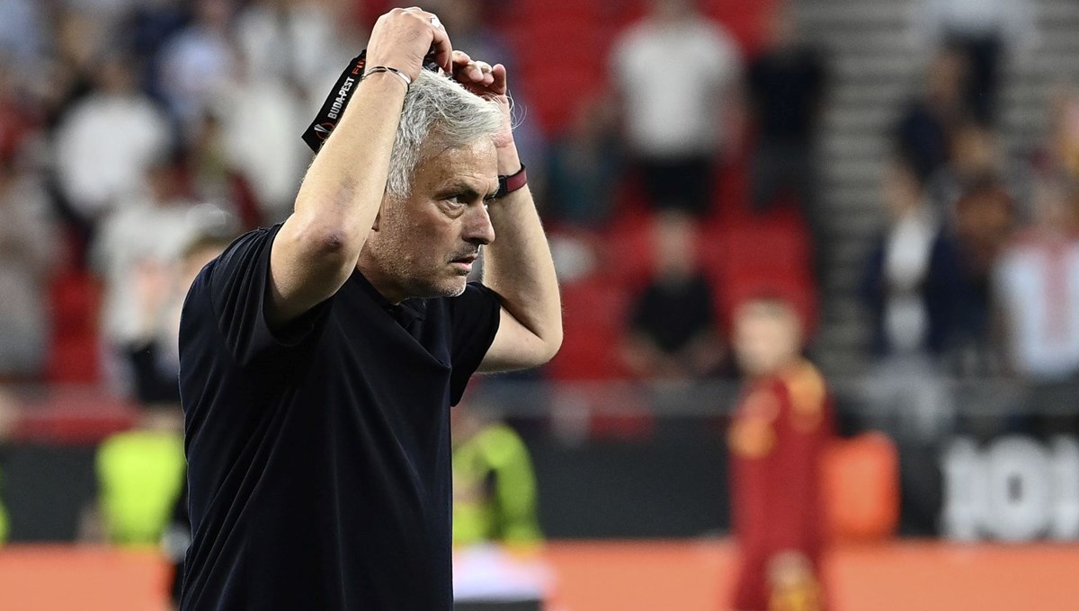 Roma'da Mourinho dönemi sona erdi