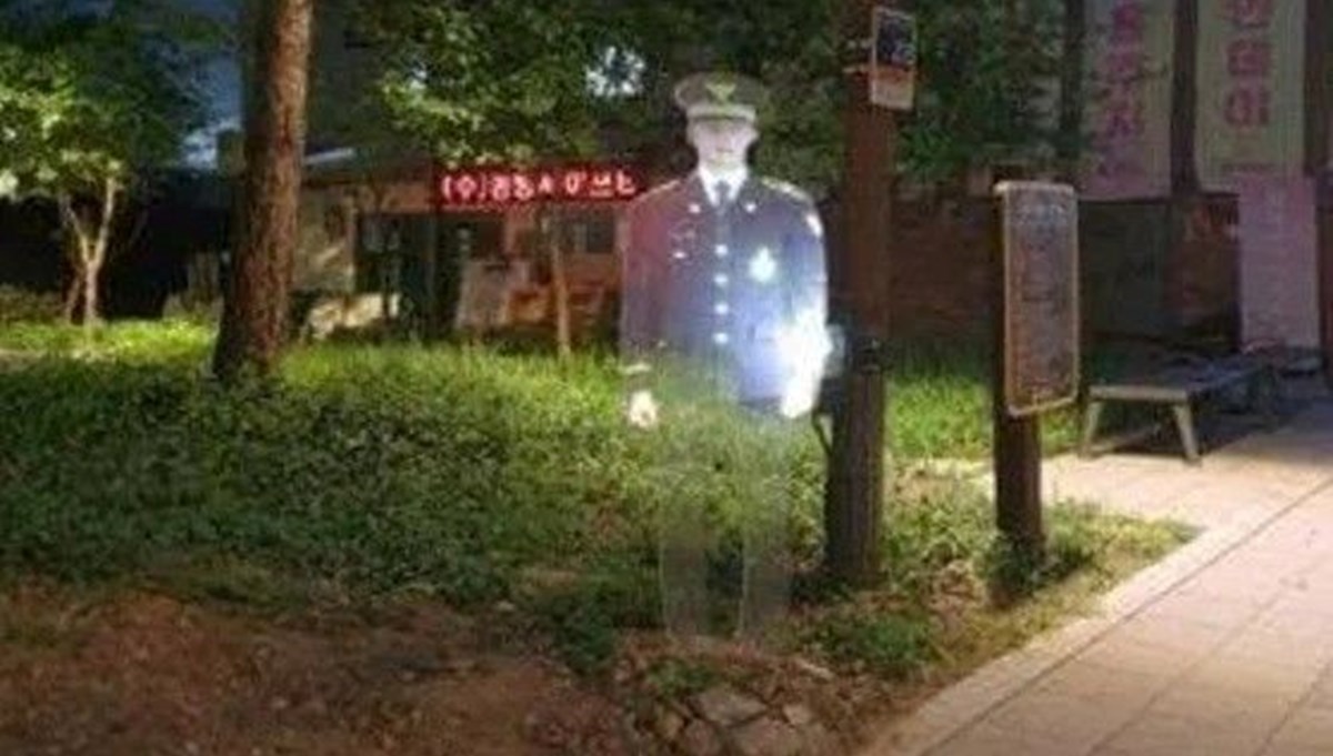 Güney Kore'de hologram polis