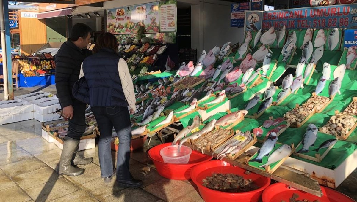 Lodos tezgahları da vurdu: En ucuz balık istavrit oldu