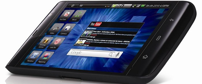 Девушка показывает экран телефона. Iphone monitor. Планшет со встроенным телефоном. Great device. Ledger nano s.
