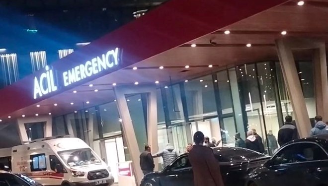 Telefon g�r��mesi i�in d��ar� ��kt�, silahl� sald�r�da �ld�r�ld�